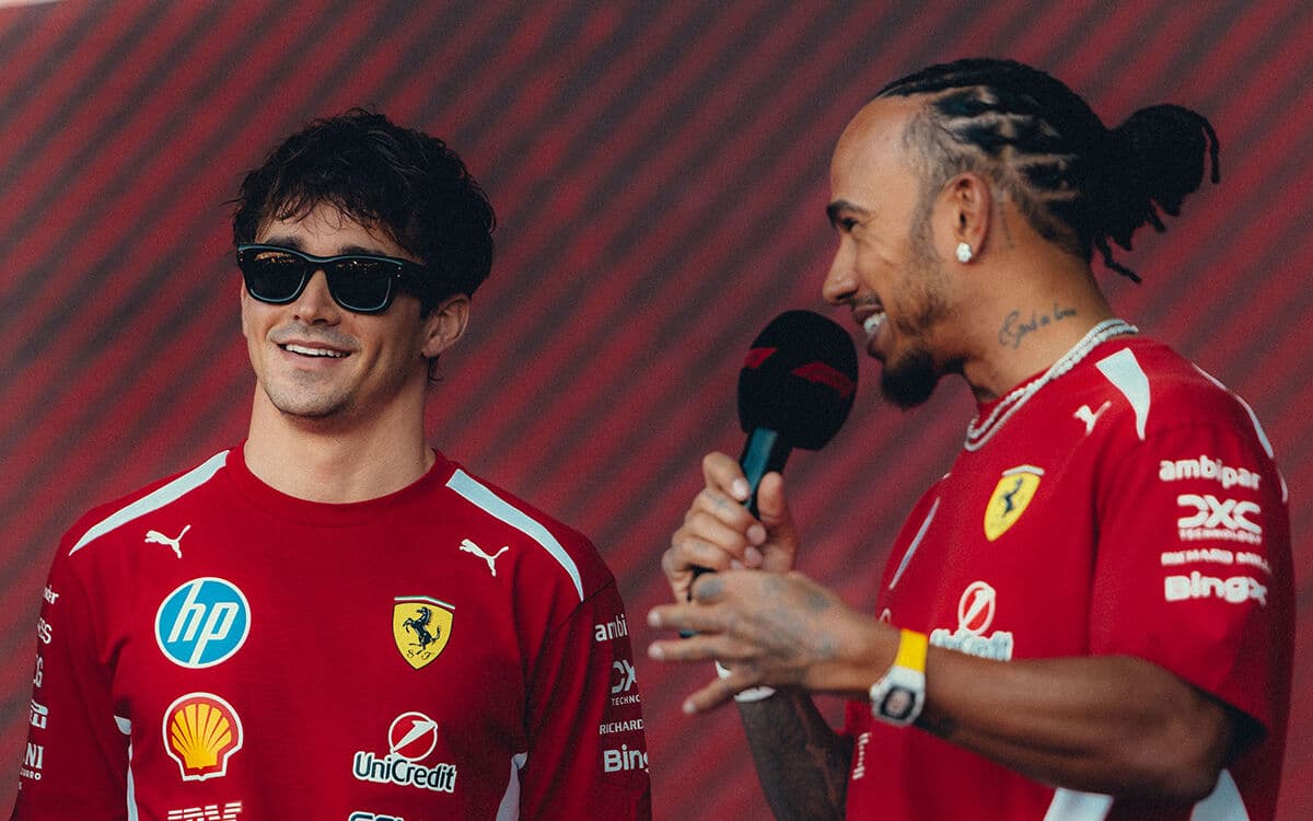 Charles Leclerc a Lewis Hamilton